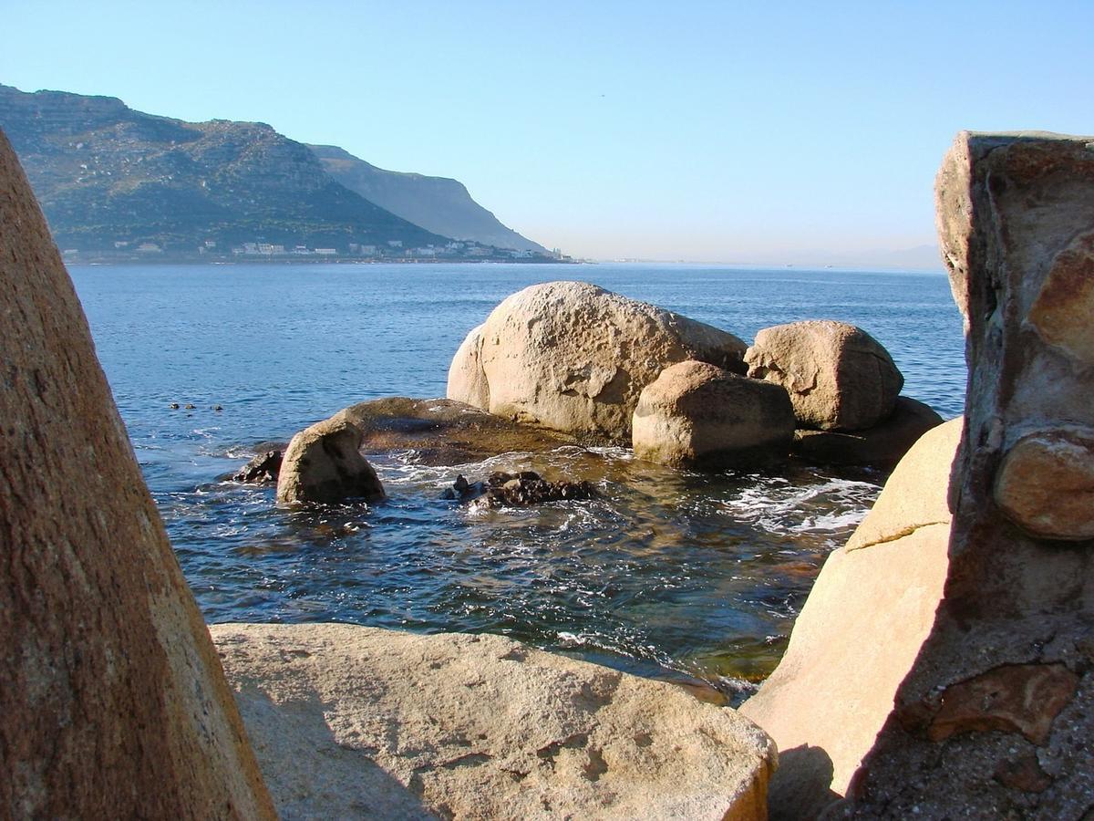 Apartamento Lalapanzi Fish Hoek Exterior foto